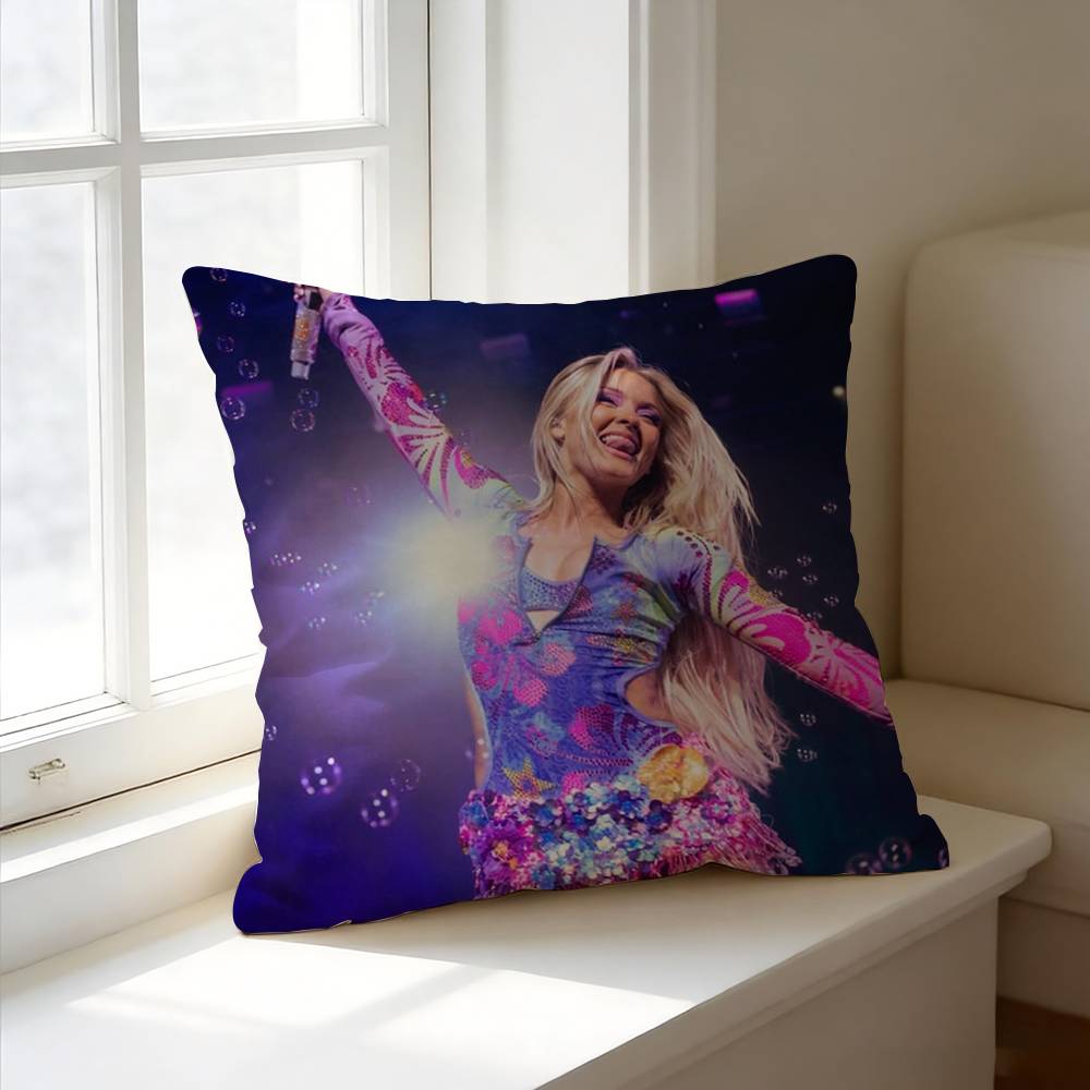 Electropop-Sängerin Z-Zara L-L – Zara Home Textiles Bewertung und Preis